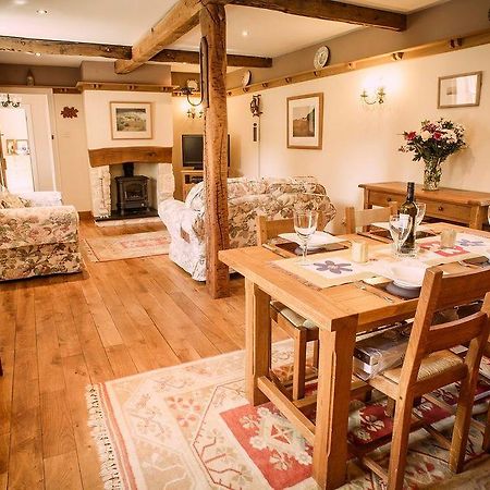 Charming Welsh Cottage Johnston Екстериор снимка