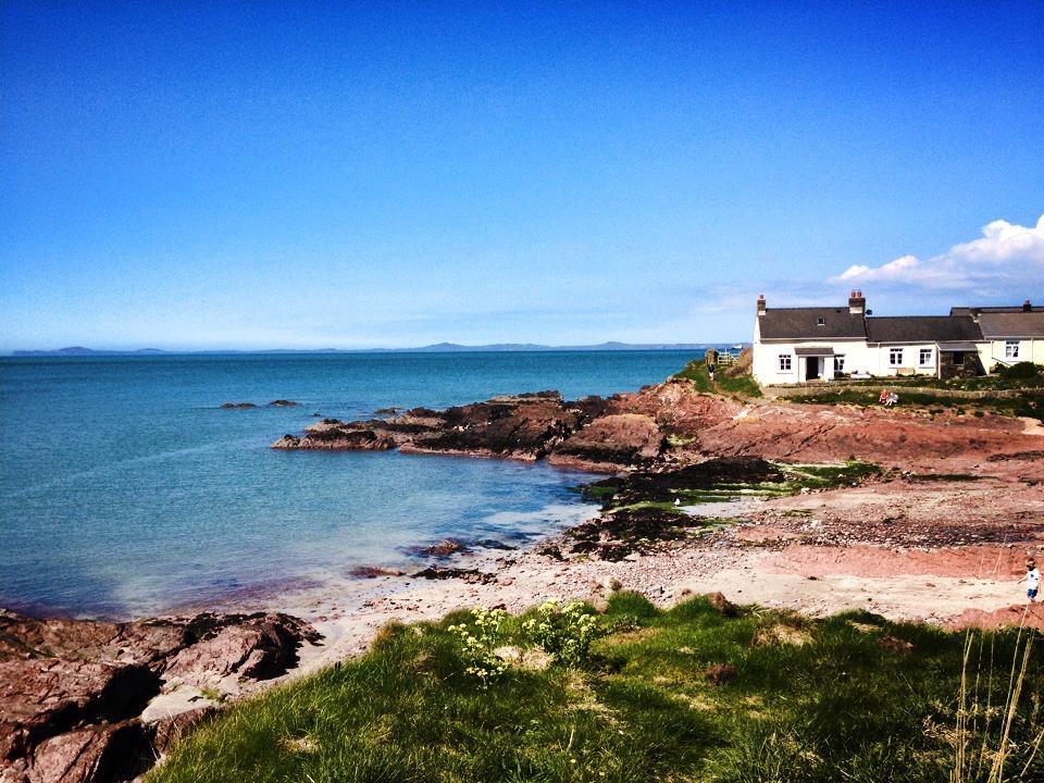 Charming Welsh Cottage Johnston Екстериор снимка