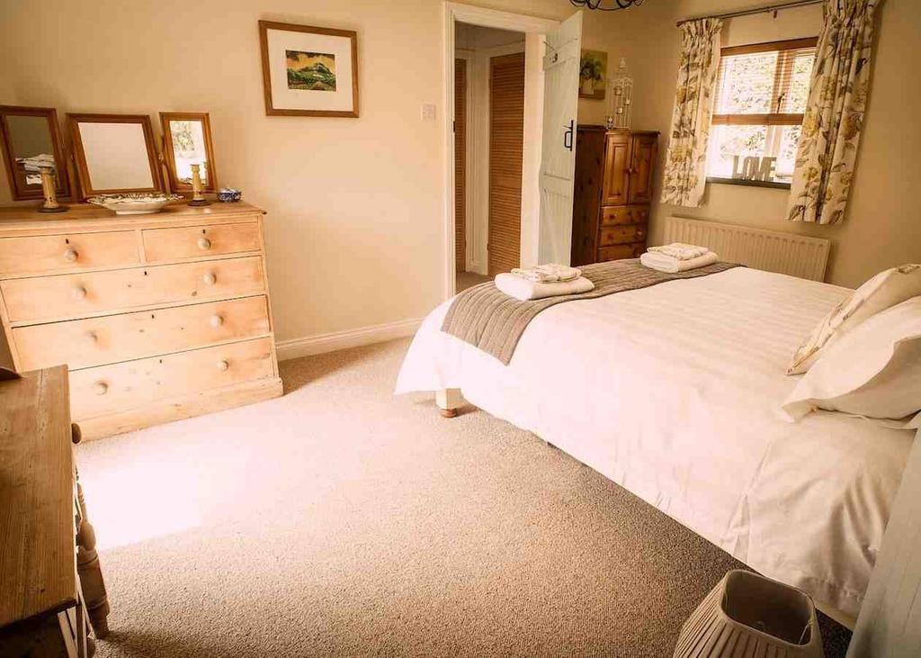 Charming Welsh Cottage Johnston Екстериор снимка